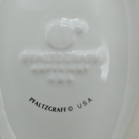 Pfaltzgraff Winterberry Gravy Boat Holly Leaves & Berries Sauce Server - Picture 6 of 8